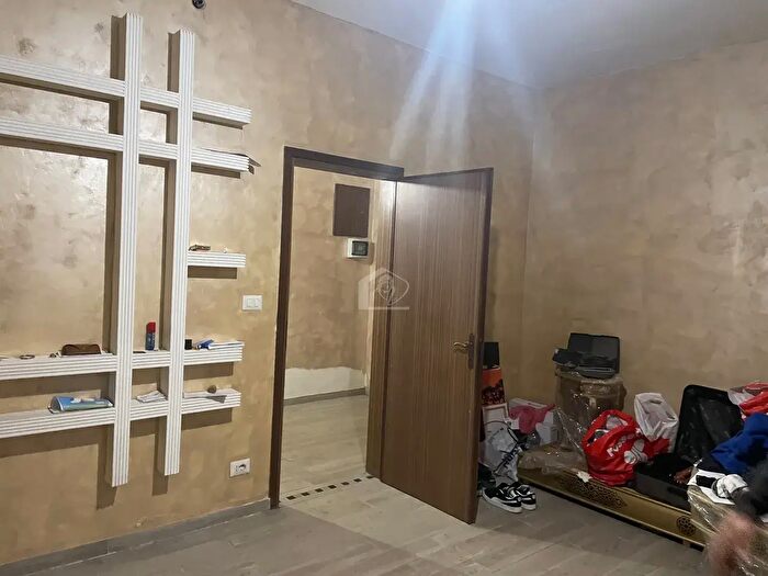 Casa con 7 locali in vendita in Suzzara