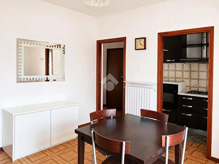 Appartamento quadrilocale in vendita in Via Pergolesi, Cascina