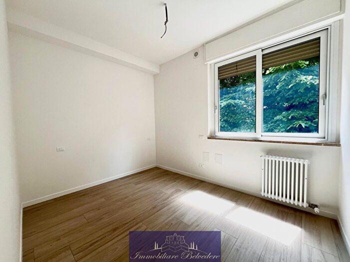 Appartamento trilocale in vendita in Via Traversari, Firenze