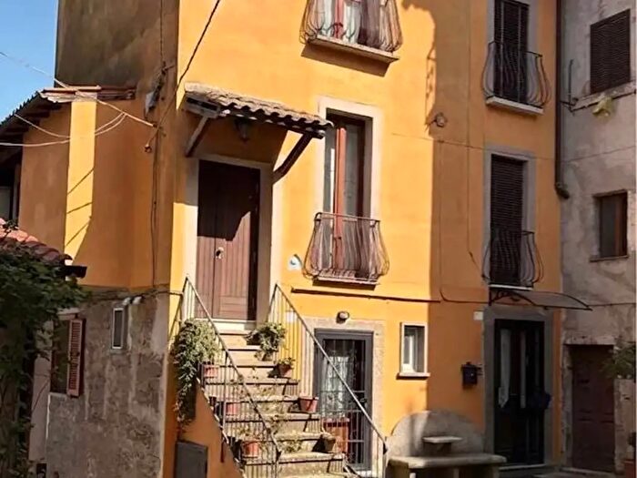 Appartamento monolocale in vendita in Via Zuccari, Viterbo