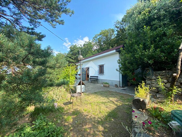 Casa quadrilocale in vendita in Frazione Gandoglio, Borgone Susa
