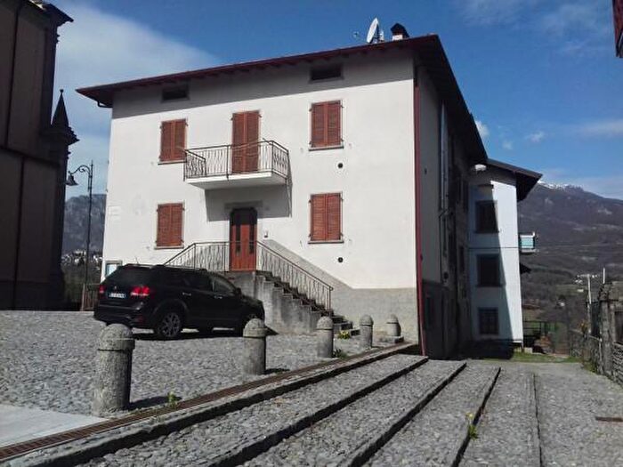 Appartamento bilocale in vendita in Via Passeggiata dei Francesi, Locatello