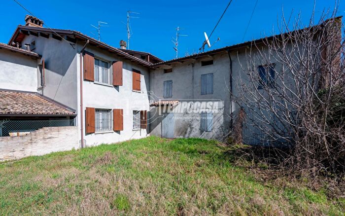 Casa con 5 locali in vendita in Via Imperiale, SantIlario DEnza
