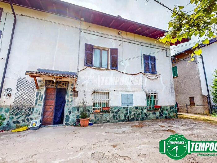 Casa con 5 locali in vendita in Strada Stradella, Novi Ligure