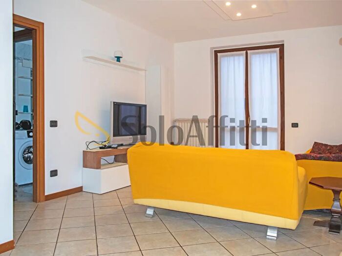 Appartamento trilocale in affitto in Cabiate