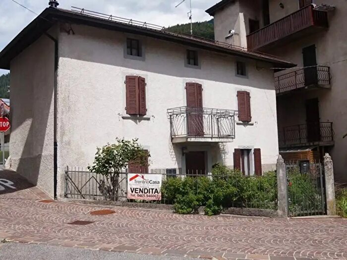 Casa con 5 locali in vendita in Via Pra di Bondo, Sella Giudicarie