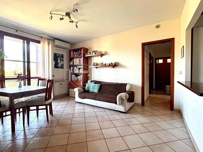 Appartamento trilocale in vendita in Rozzano