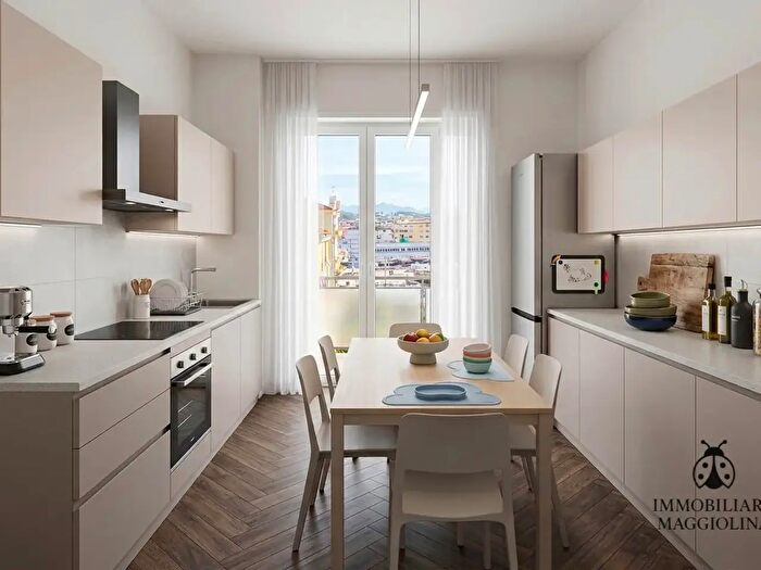 Appartamento con 5 locali in vendita in Via Bologna, La Spezia