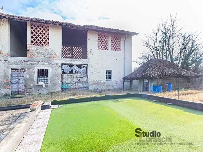 Case in Vendita e in Affitto - 3