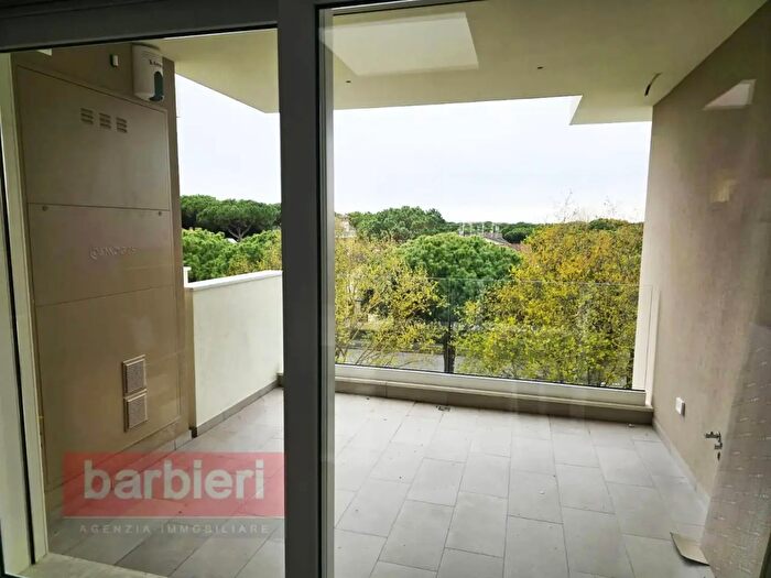 Appartamento quadrilocale in affitto in Viale Volturno, Cervia