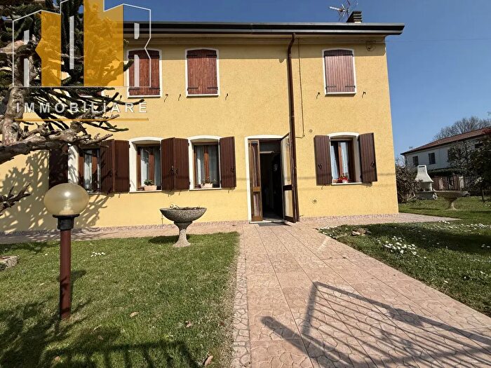 Casa con 5 locali in vendita in Via Zuccherificio, Pontelongo