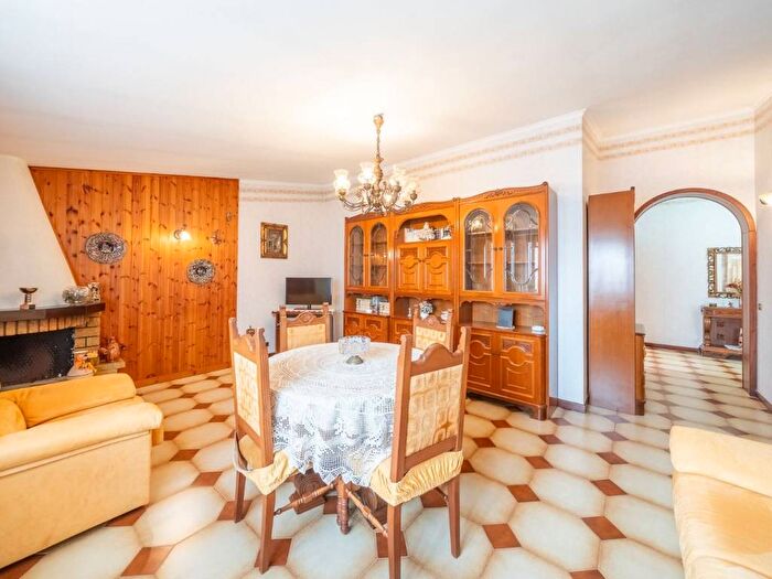 Appartamento quadrilocale in affitto in Via Gianfranco Gazzana Priaroggia, Isola Sacra, Fiumicino