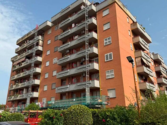 Appartamento trilocale in affitto in via Raffaello Nasini, Ponte Mammolo, Roma