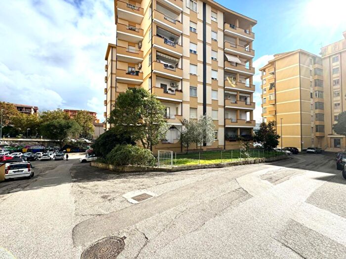 Appartamento quadrilocale in vendita in Piazzale Federico Garcia Lorca, Nuoro