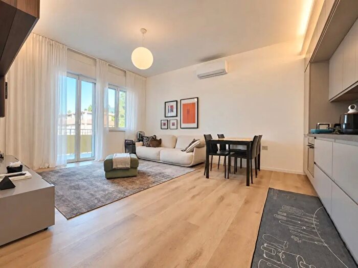 Appartamento con 5 locali in vendita in Rimini