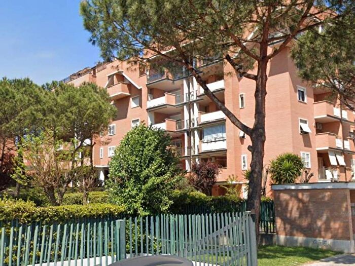 Casa bilocale in affitto in Via Andrea Barbato, Torresina, Roma