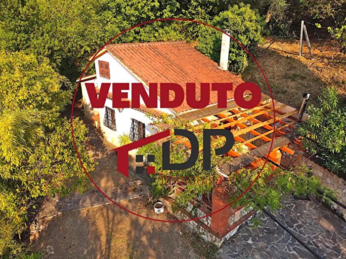 Casa bilocale in vendita in Strada delle Rofoline, Palombara Sabina