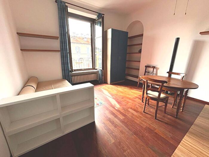 Appartamento monolocale in affitto in Alzaia Naviglio Grande, Navigli Darsena, Milano