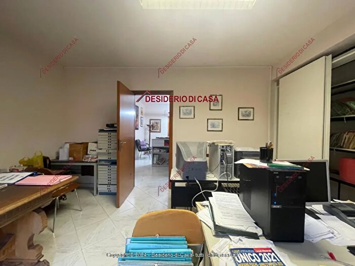 Appartamento trilocale in vendita in Via Carlo Pisacane Campofelice di Roccella Pa Italia, Campofelice Di Roccella