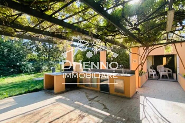 Casa con 10 locali in affitto in Roma