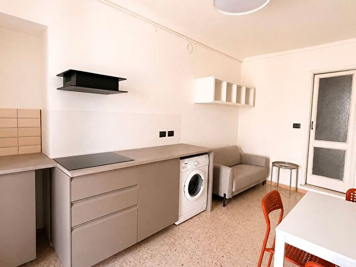 Appartamento bilocale in affitto in Via Maria Vittoria, Via Roma, Torino