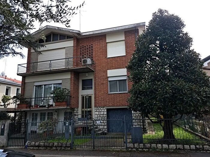 Appartamento con 5 locali in vendita in Via Camerani, Ravenna