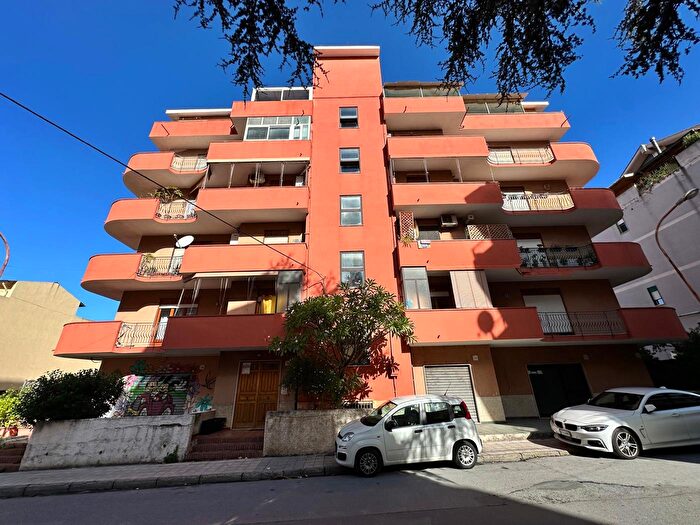 Appartamento quadrilocale in vendita in Via Cairoli Fondaconuovo, Barcellona Pozzo Di Gotto