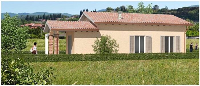 Casa con 6 locali in vendita in Arezzo