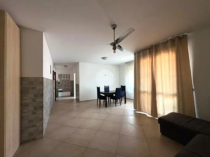 Appartamento trilocale in vendita in Via col di Lana, Vigonza