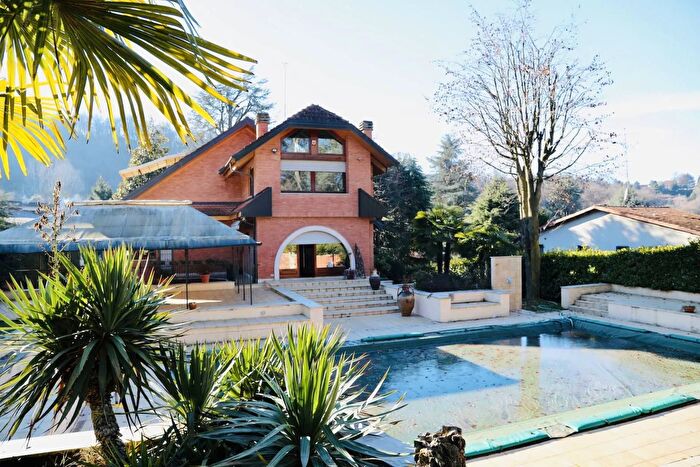 Casa con 19 locali in vendita in Via Lavazza Torino, Torino