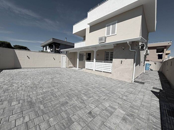 Casa trilocale in affitto in Via Madonna del Pantano, Lago Patria, Giugliano in Campania
