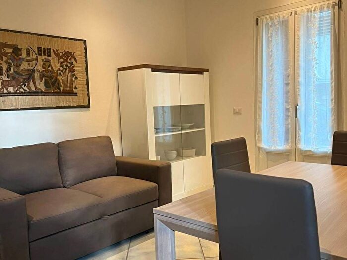 Appartamento bilocale in affitto in Via Canturina, Albate Muggiò, Como