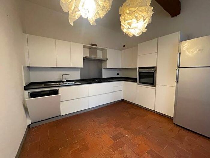 Appartamento con 5 locali in affitto in Via Cardinale Giovanni Gerolamo Morone, Centro Storico, Modena