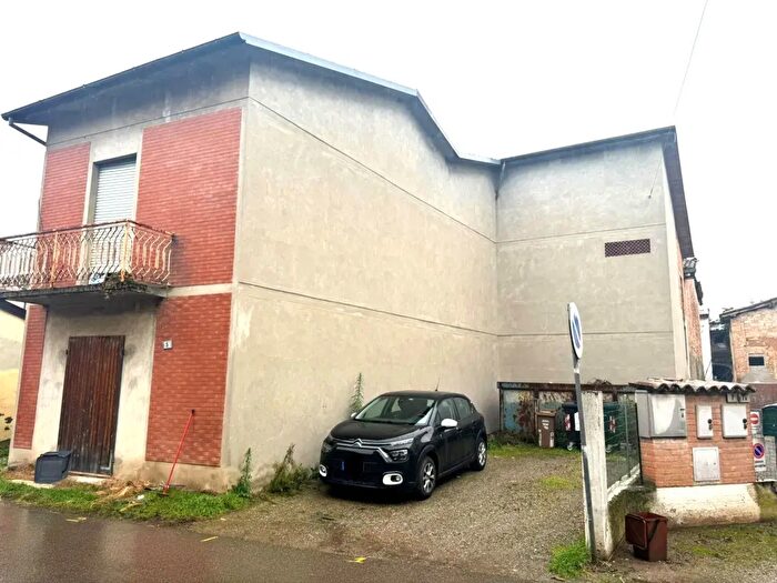 Casa con 5 locali in vendita in Via Dante Alighieri, Bibbiano