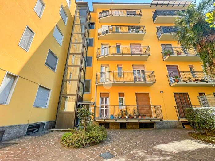 Appartamento trilocale in affitto in Via oroboni, Bruzzano, Milano