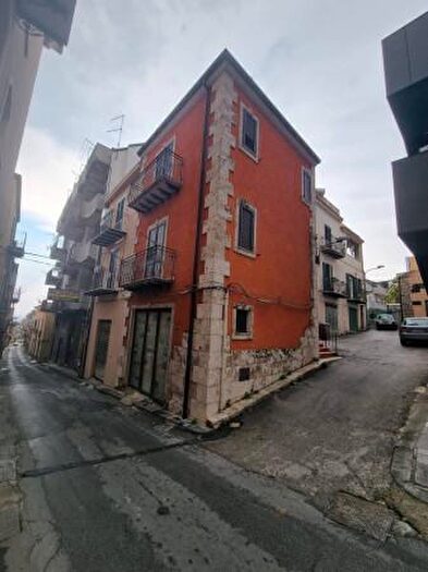 Casa bilocale in vendita in Via Dante, San Cataldo