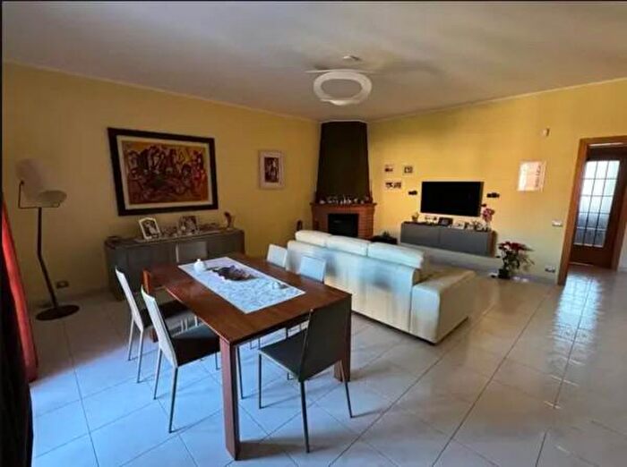 Appartamento trilocale in vendita in Via Gravina, Tremestieri Etneo