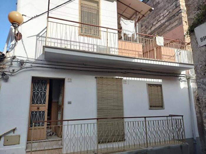 Casa quadrilocale in vendita in Via Bricinna, Lentini