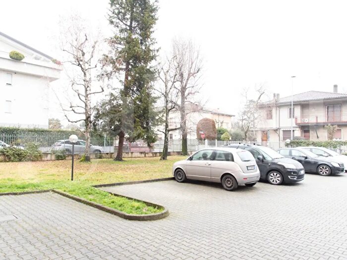 Appartamento bilocale in vendita in Via XX Settembre, Desio