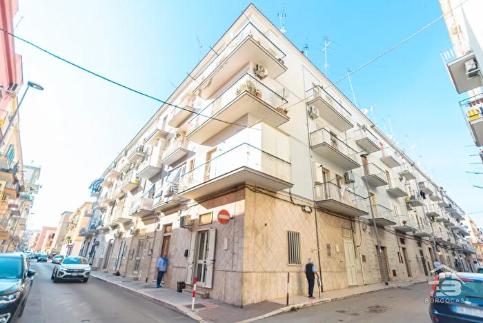 Appartamento quadrilocale in vendita in Via San Domenico Savio Manfredonia Zona Monticchio, Manfredonia