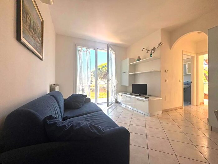 Appartamento trilocale in vendita in Via Libolla, Ravenna