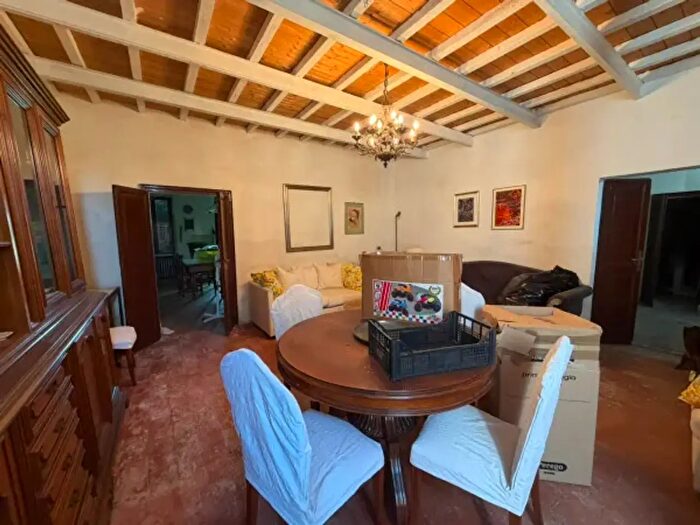 Casa con 6 locali in vendita in Moglia