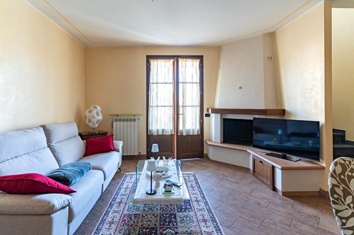 Casa con 5 locali in vendita in Osco Romagnola Est, San Miniato
