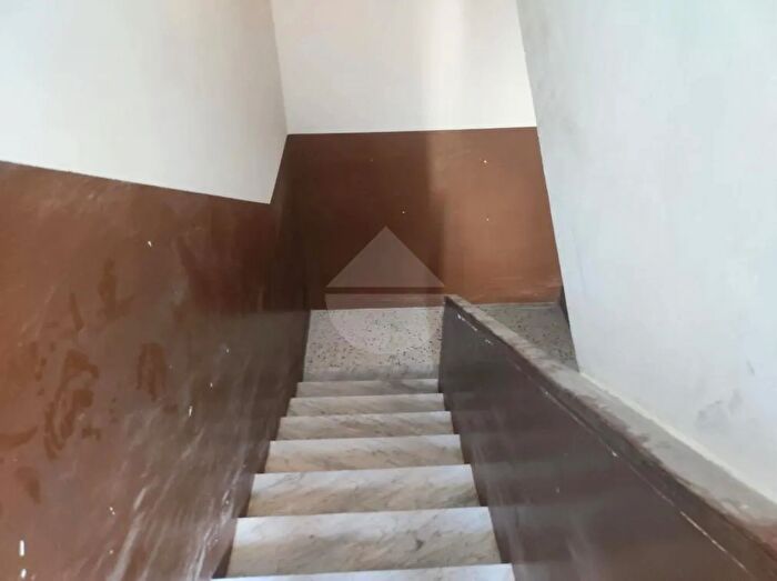 Casa con 11 locali in vendita in Minturno