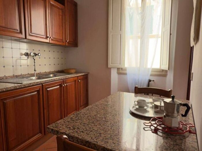 Appartamento quadrilocale in affitto in Via Faenza, Fortezza Stazione, Firenze