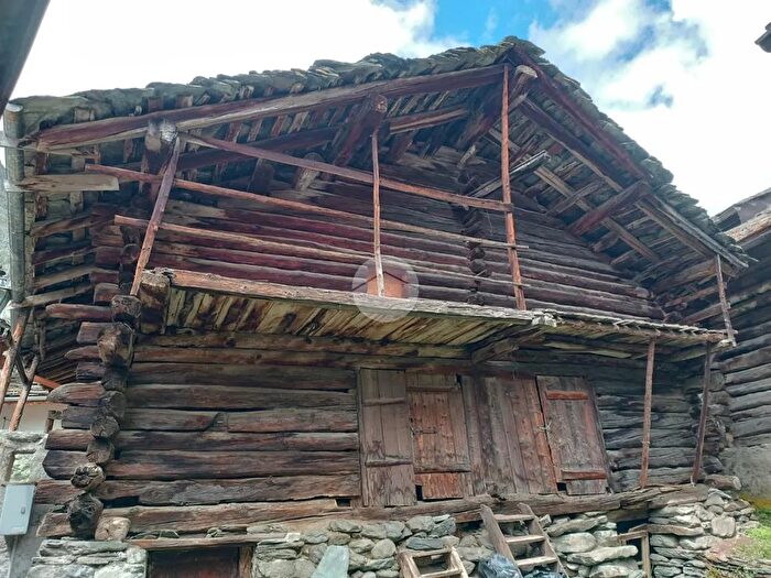 Casa con 6 locali in vendita in Frazione Rovenaud, Valsavarenche