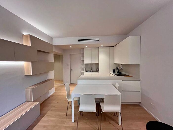 Appartamento trilocale in affitto in Via San Francesco Da Paola, Via della Rocca, Torino