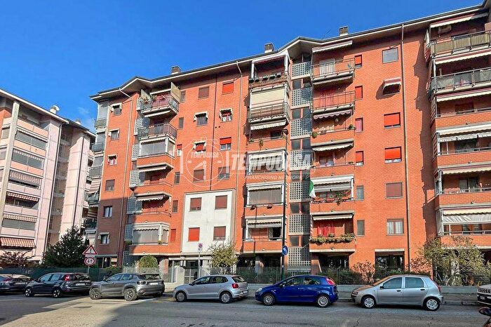 Appartamento quadrilocale in vendita in Via Rueglio B, Torino