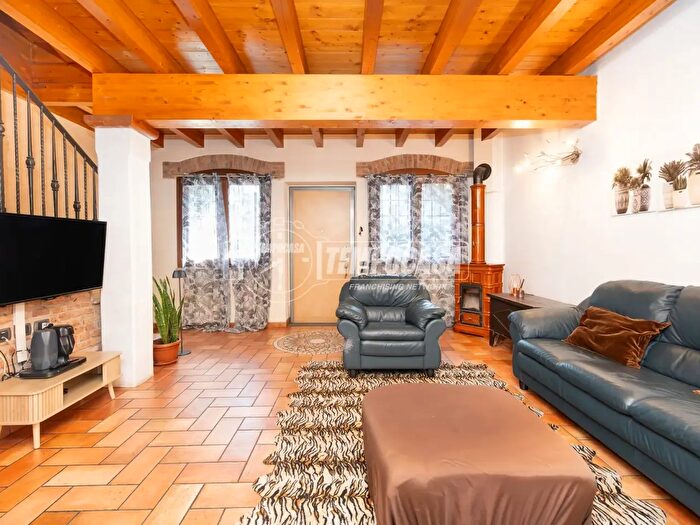 Appartamento quadrilocale in vendita in Castel Rozzone