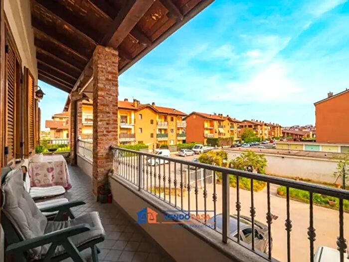 Appartamento con 5 locali in vendita in Via Rubatto, Carmagnola